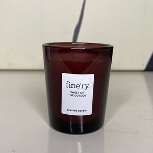 Finery Brown Scented Candle - Sweet On The Outside Mini